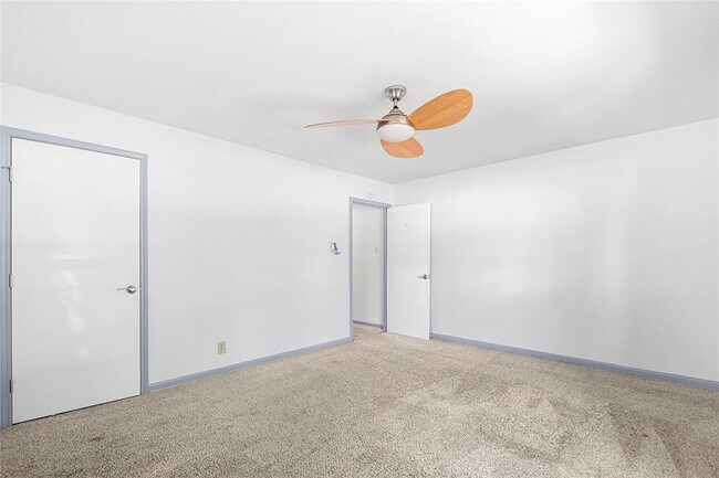 Building Photo - 1604 Springdale Rd