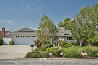 Building Photo - 1425 Arrow Wood Dr