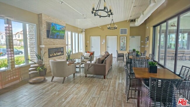 Building Photo - 27336 Ellery Pl