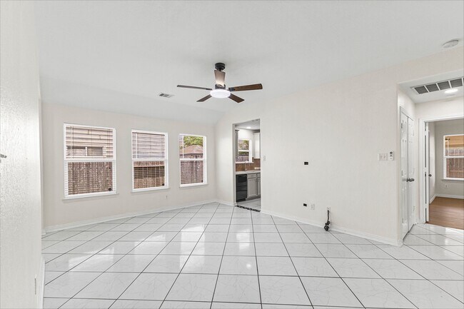 Building Photo - 9006 Wildbird Ln