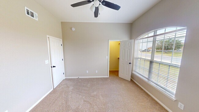 Building Photo - Charming 4-Bedroom Spacious Full-Brick Home with Modern Updates