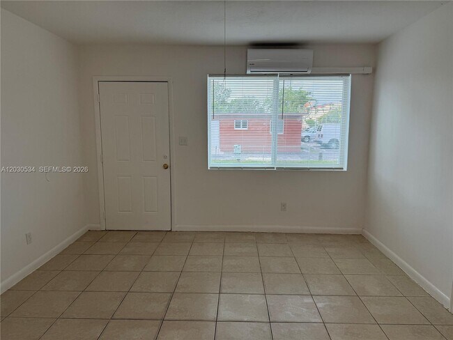 Building Photo - 1200 NW 9th St