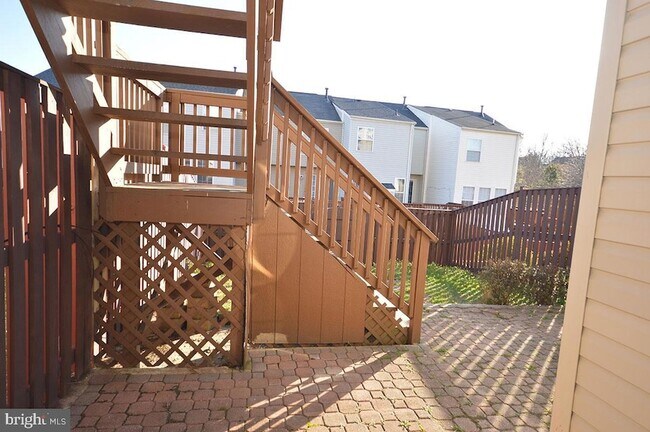 Building Photo - 106 Cagney Terrace SE