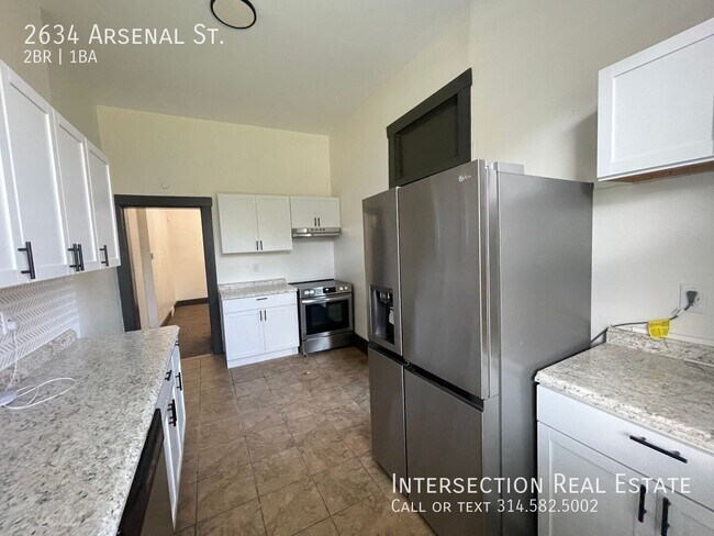 Building Photo - 2634 Arsenal St