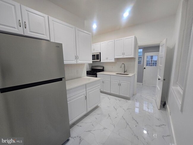 Building Photo - 2826 N 27th St