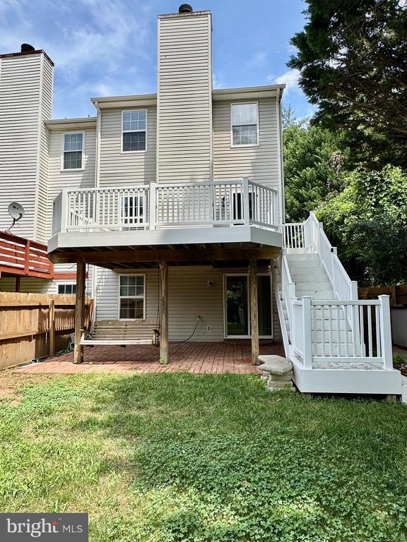 Building Photo - 110 Lakeview Ct