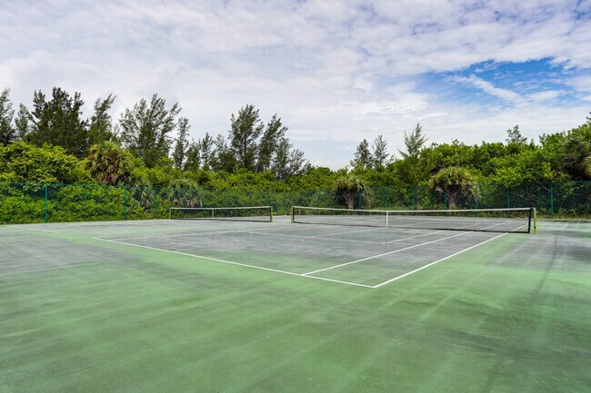 Building Photo - 4225 N Hwy A1A