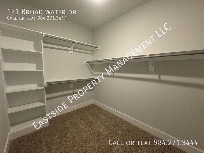 Building Photo - 121 Broadwater Dr