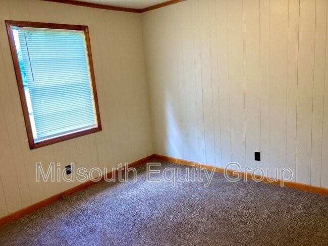 Building Photo - 115 Parkburg Rd