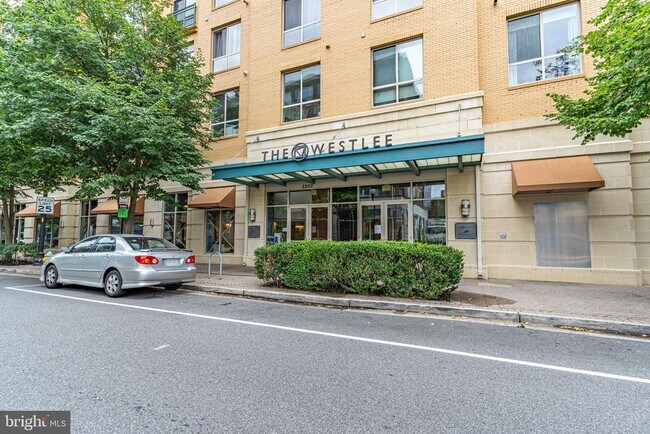 Building Photo - 2200 N Westmoreland St