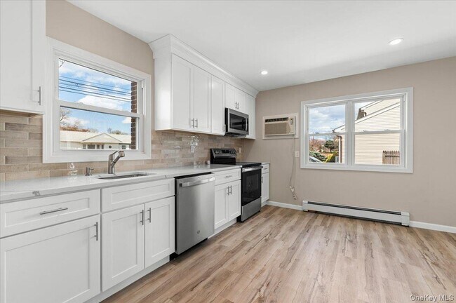 Building Photo - 1461 10th St