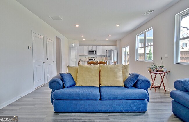 Building Photo - 8077 Rudder Cir