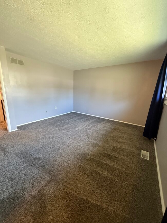 Building Photo - 2553 Hunting Ridge Trail
