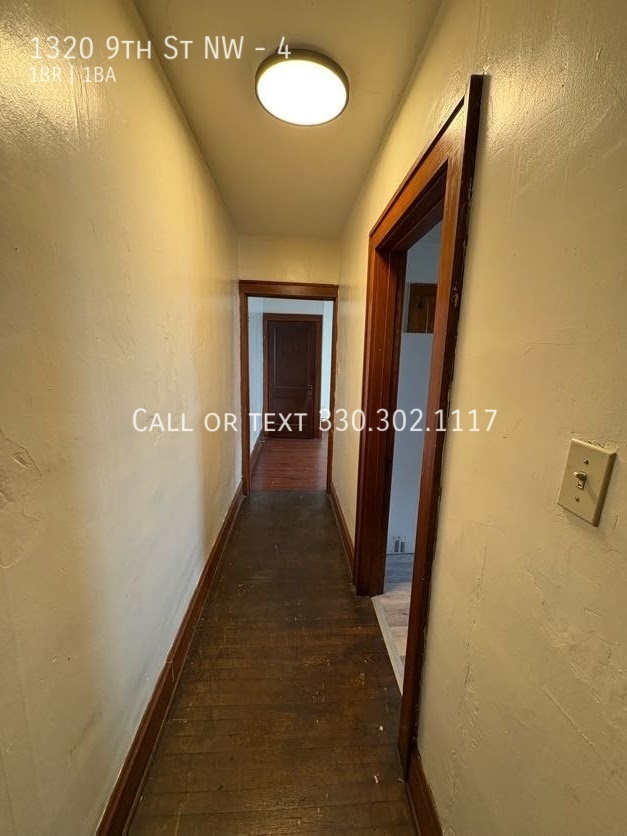 Building Photo - Large one bedroom apartment for rent with ...