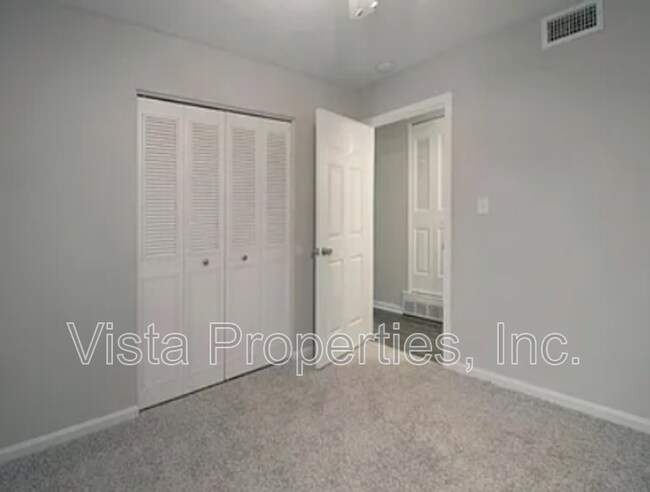 Building Photo - 5406 Chestnutwood Way
