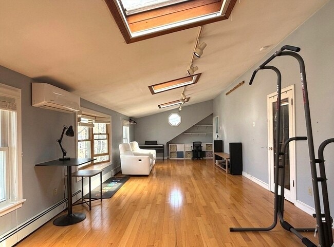 Building Photo - 188 South St