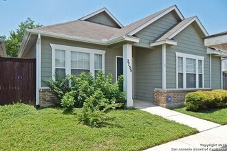Building Photo - 2735 Crown Hollow