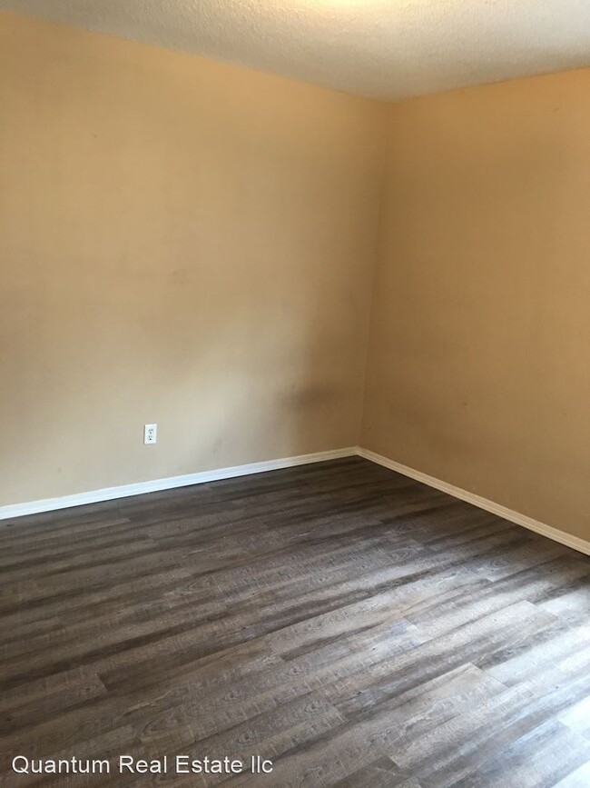 Building Photo - 2 br, 2 bath House - 131 PERTH CT