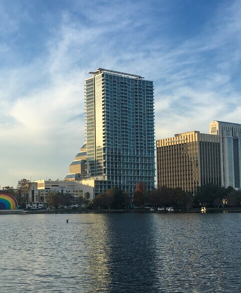 The Vue - 150 E Robinson St