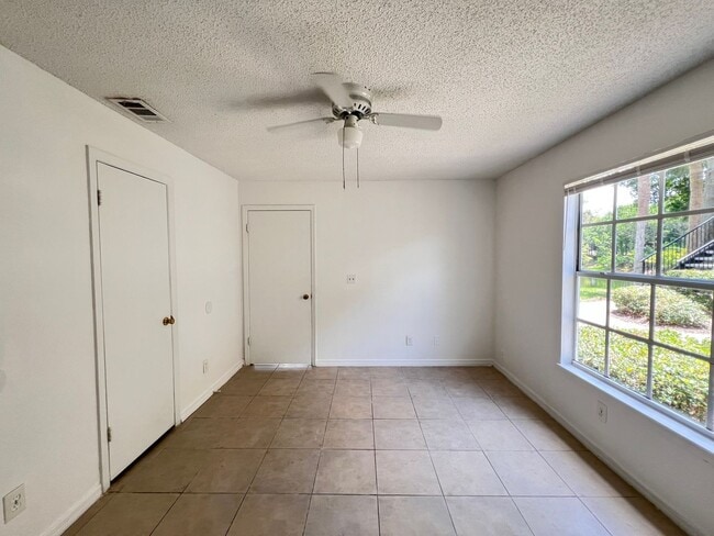 Building Photo - Great Apartment for rent!