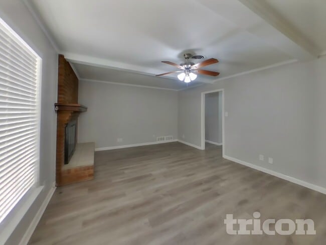 Building Photo - 3240 Springwood Ln