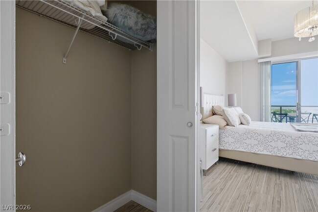 Building Photo - 8255 S Las Vegas Blvd