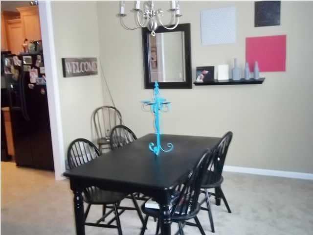 Building Photo - 2BR/2.5BA Condo Central Commons Gated Community - Available 5/1!