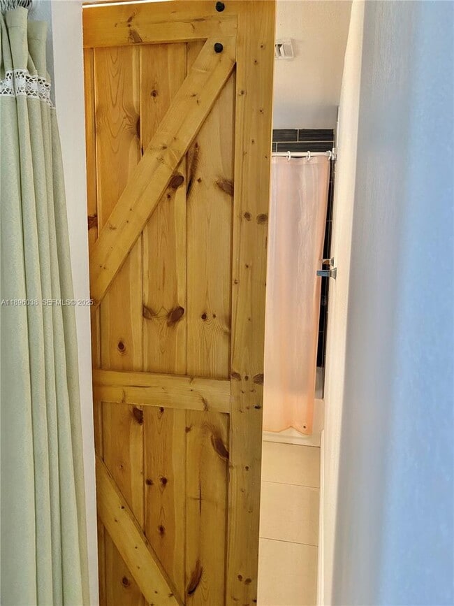 Building Photo - 12 Andros Rd