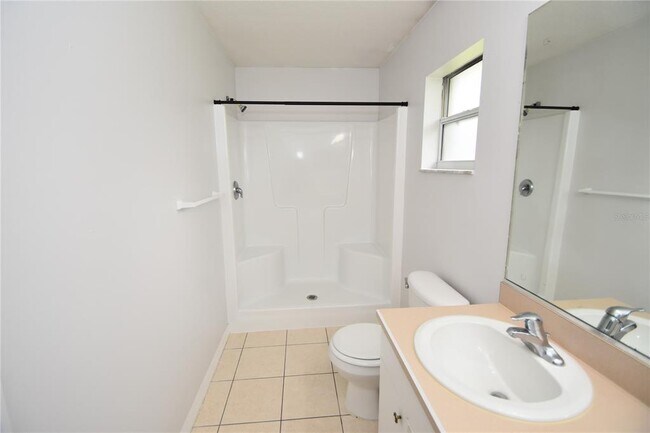 Building Photo - 6 Rosedale Pl