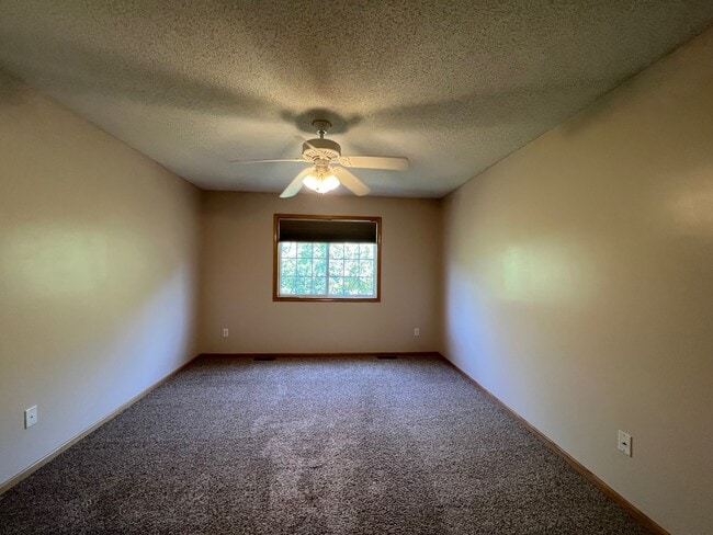 Building Photo - 6855 Woodland Ave