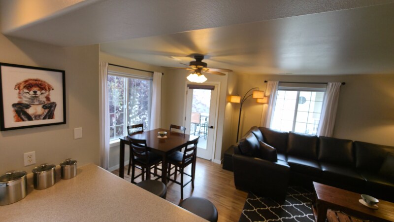 Building Photo - 3018 W Villard St