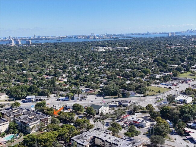 Building Photo - 11905 NE 2nd Ave