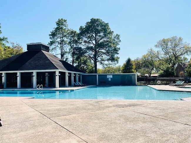 Building Photo - 5801 Lumberdale Rd