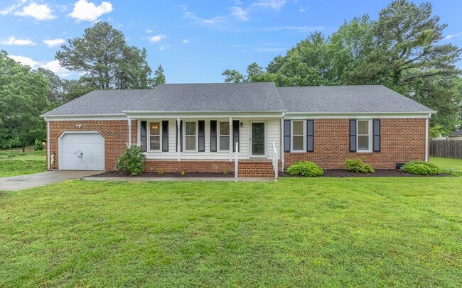 Primary Photo - 631 Luray Terrace