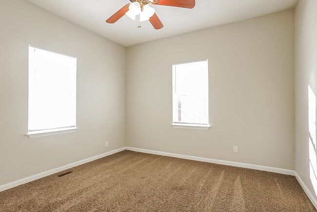 Building Photo - Charming 3 Bedroom Home in Graniteville