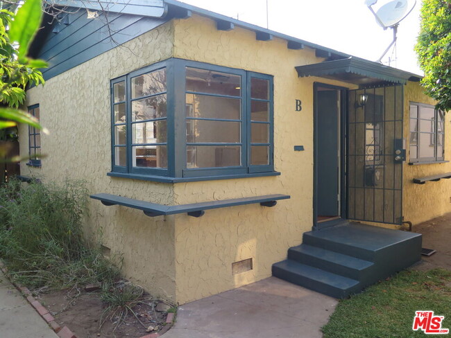 Primary Photo - 2128 20th St