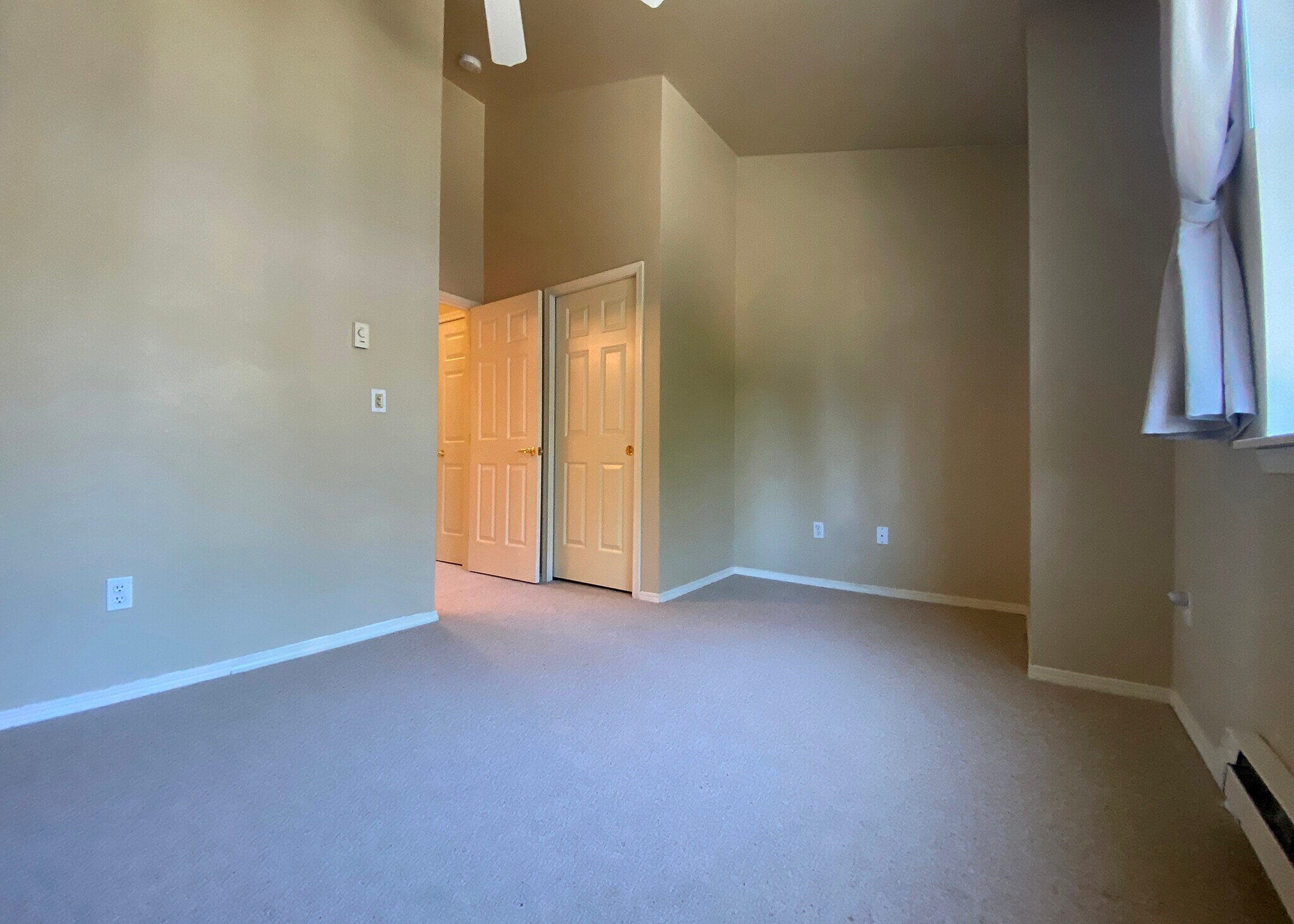 Building Photo - 16125 Juanita Woodinville Way NE