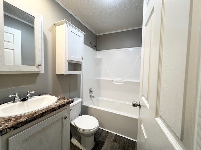 Building Photo - 46000 Geddes Rd