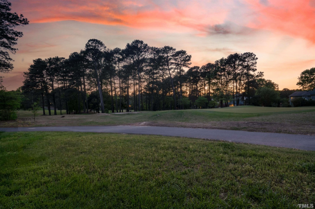 Building Photo - 8845 Wildwood Links