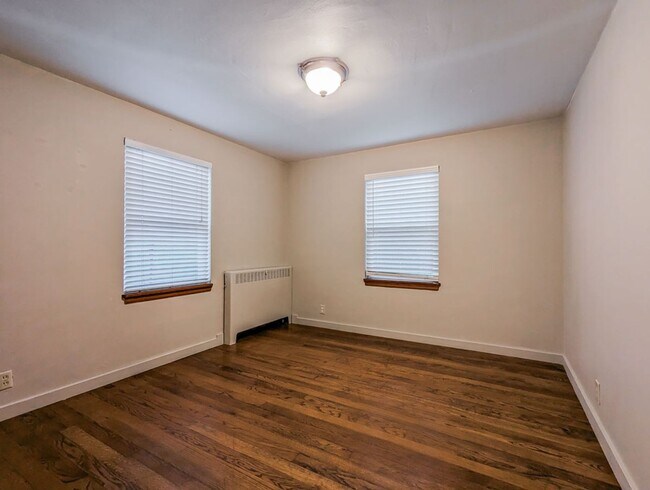 Building Photo - Private old world charm 3 bed, 1 bath home with tons of storage options!