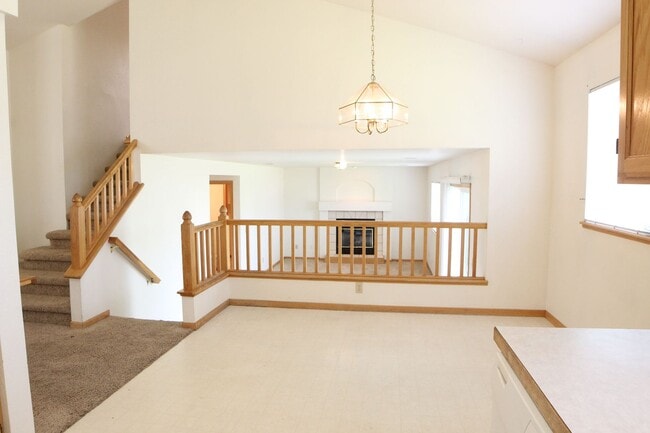 Building Photo - 442 Dunne Dr