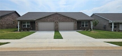 Building Photo - 6810 Toby St