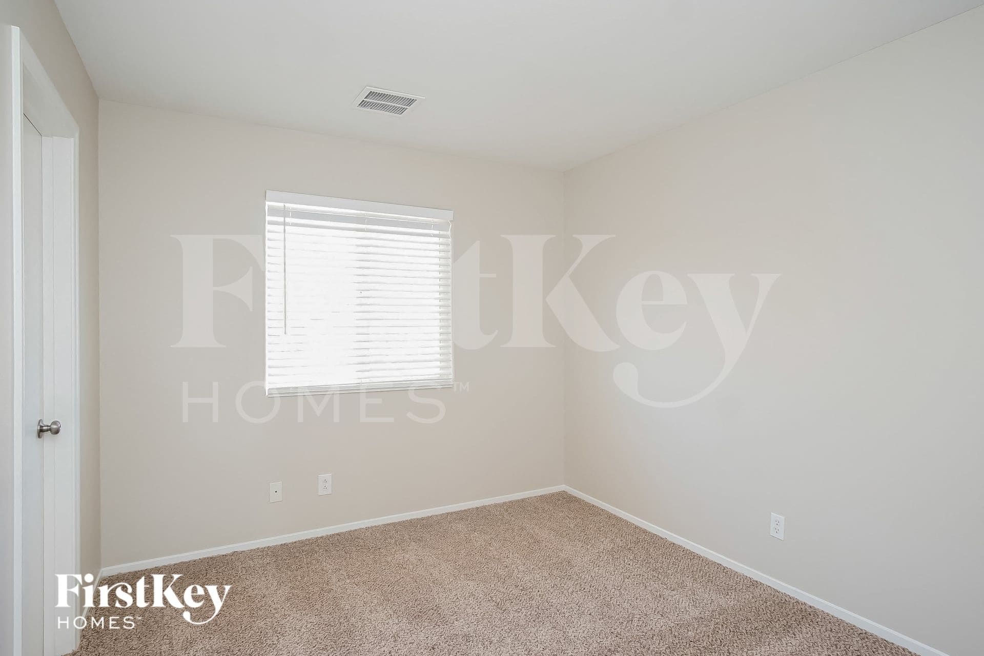 Building Photo - 7475 Ademar St