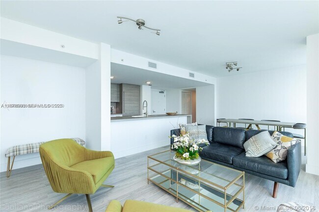 Building Photo - 400 Sunny Isles Blvd