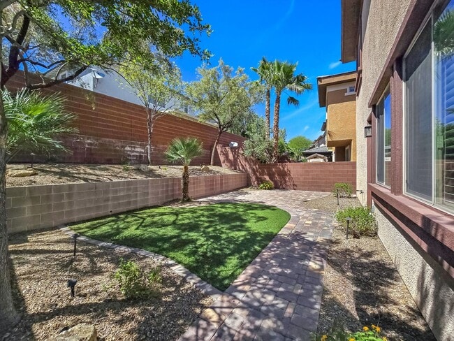 Building Photo - 5389 Hollymead Dr