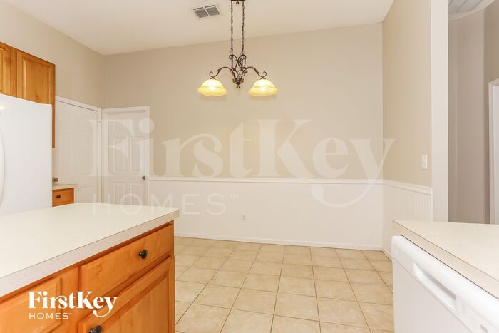 Building Photo - 2563 Watermill Dr