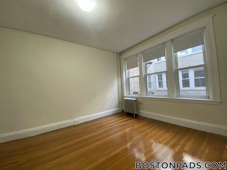Building Photo - 1171 Boylston St