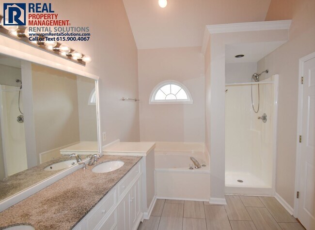 Building Photo - Gorgeous all-brick 4BD/2.5BA+Bonus room! Attached garage, bonus room AND loft!