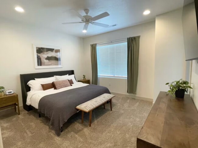 Building Photo - 960 Heritage Dr