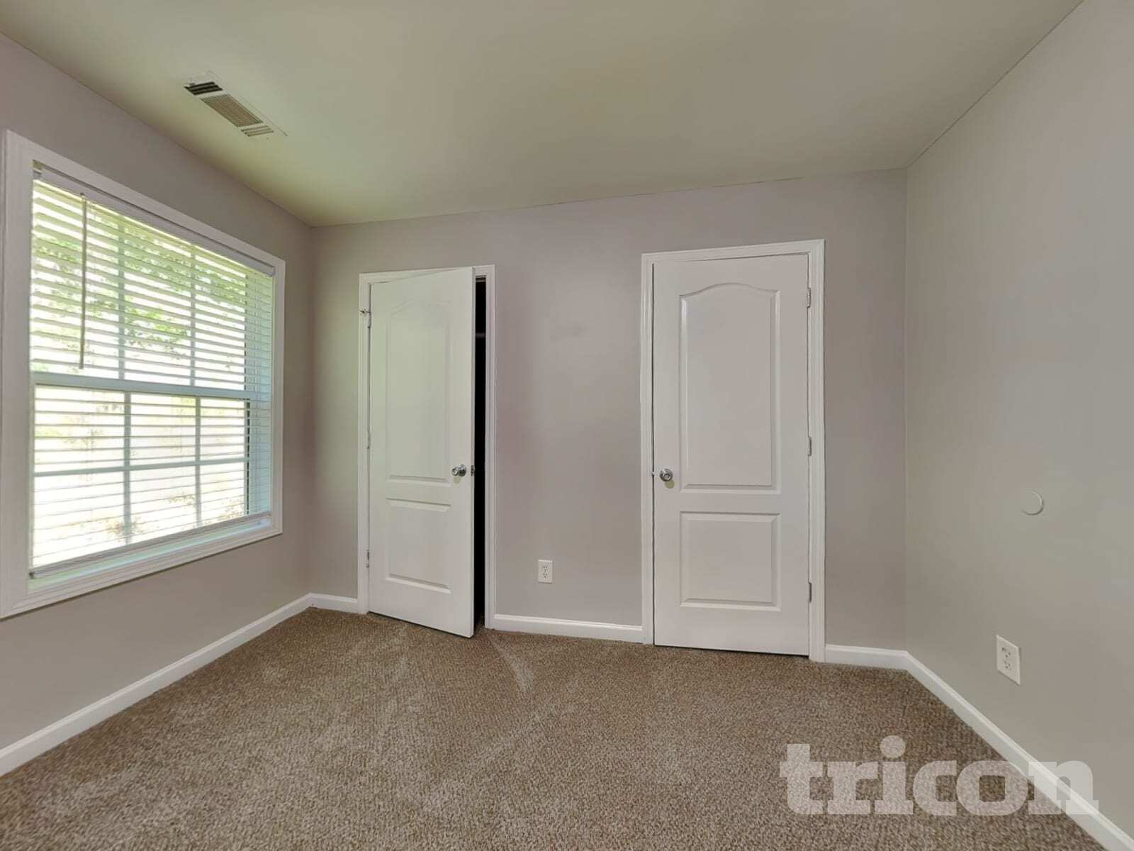 Building Photo - 3540 Stoney Creek Way